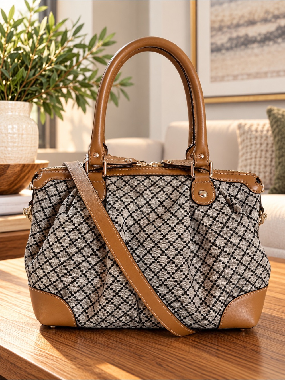 Gucci Diamante Canvas Sukey Satchel - Picture 2 of 14